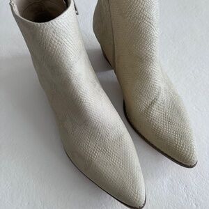 cream cowboy booties-like new